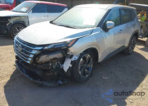 2025 Nissan Rogue Sv Intelligent Awd z USA, uszkodzony, nr VIN 5N1BT3BB7SC795433